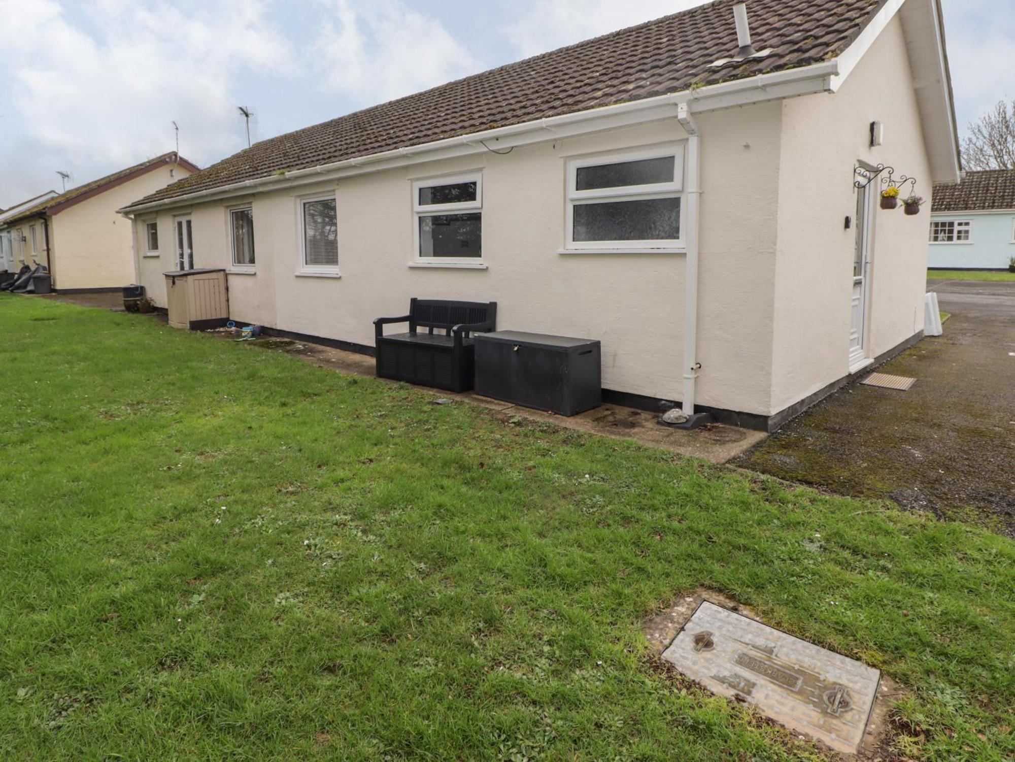 13 Gower Holiday Village Swansea Ngoại thất bức ảnh