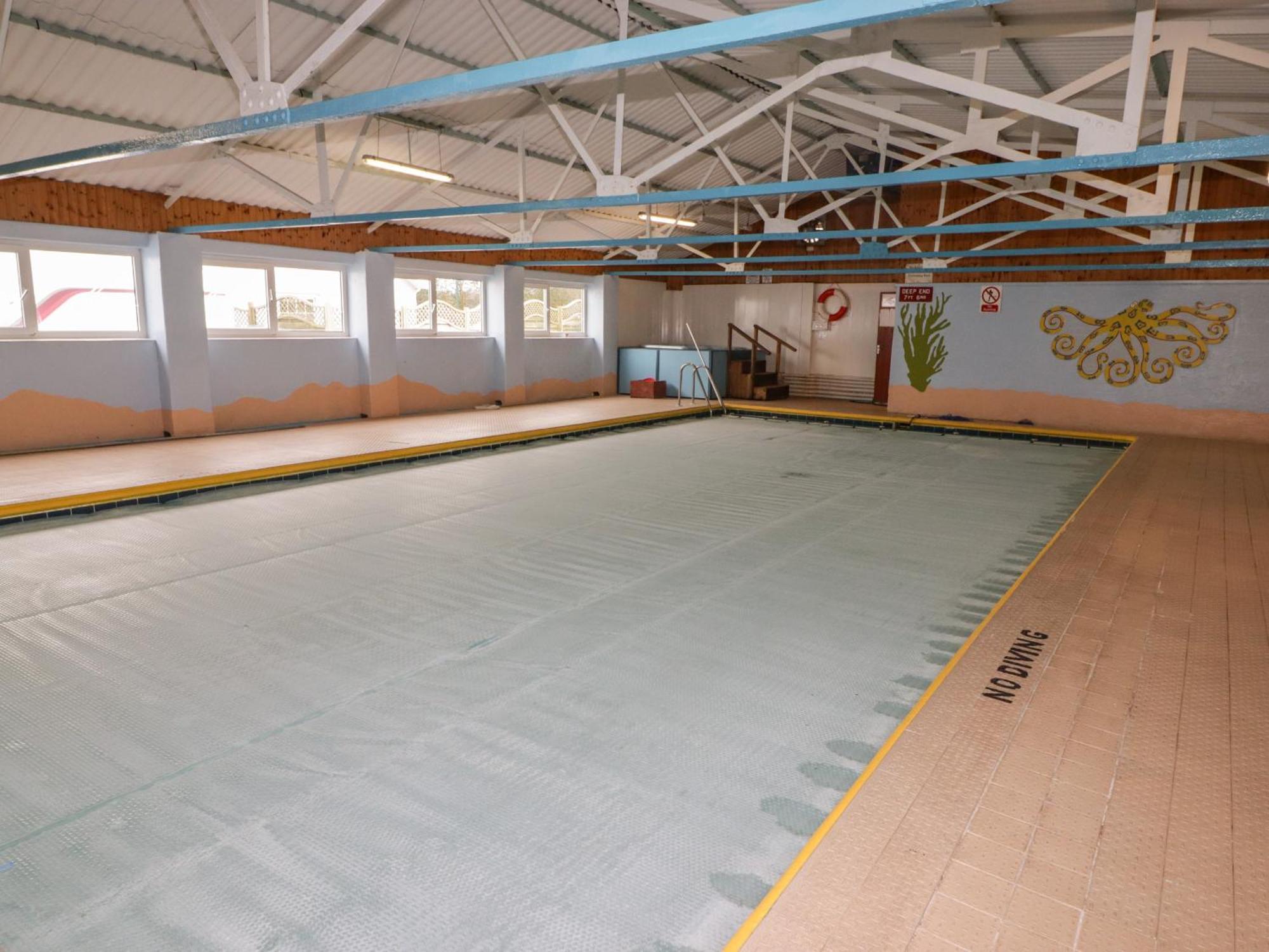 13 Gower Holiday Village Swansea Ngoại thất bức ảnh