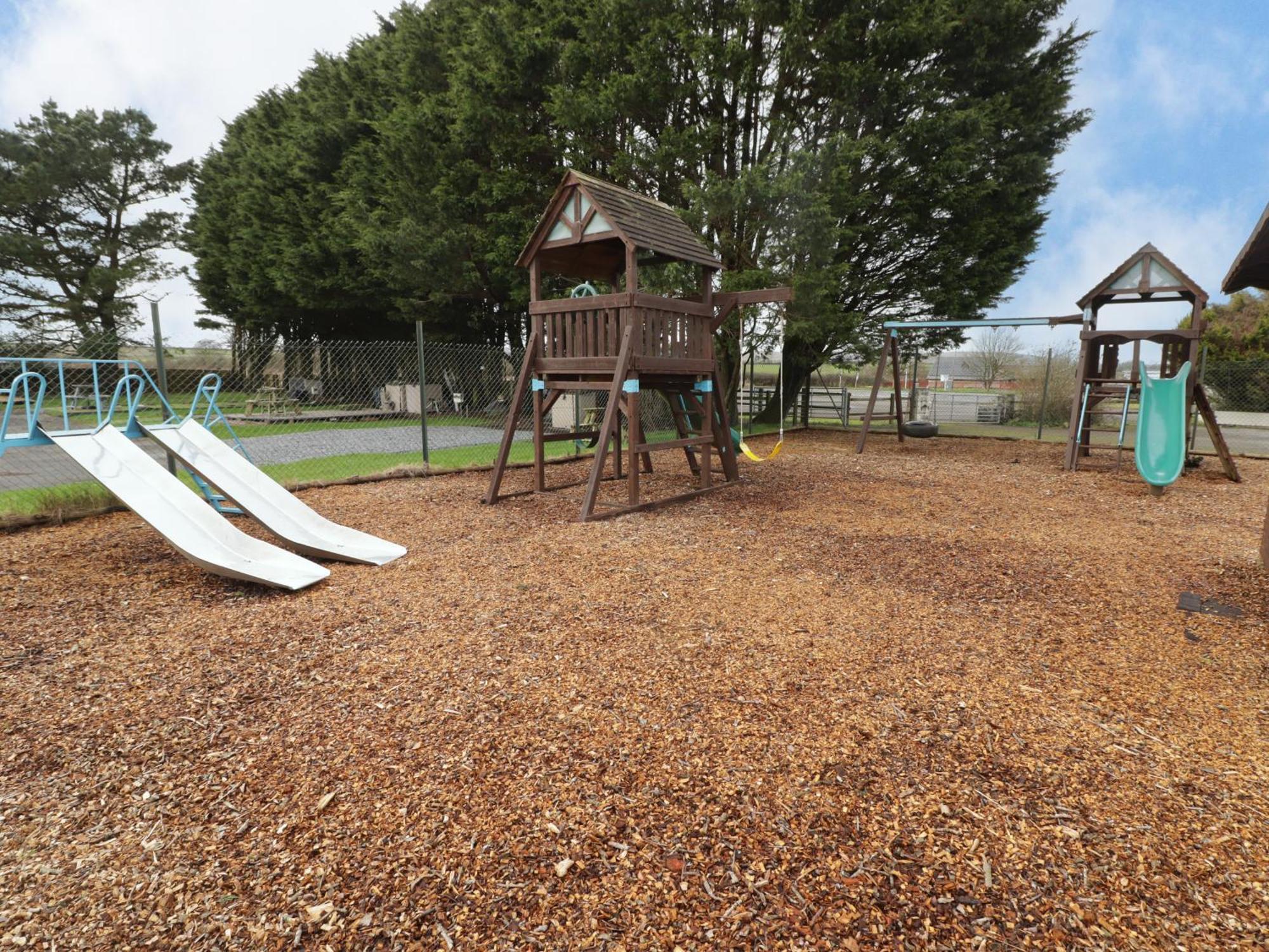 13 Gower Holiday Village Swansea Ngoại thất bức ảnh